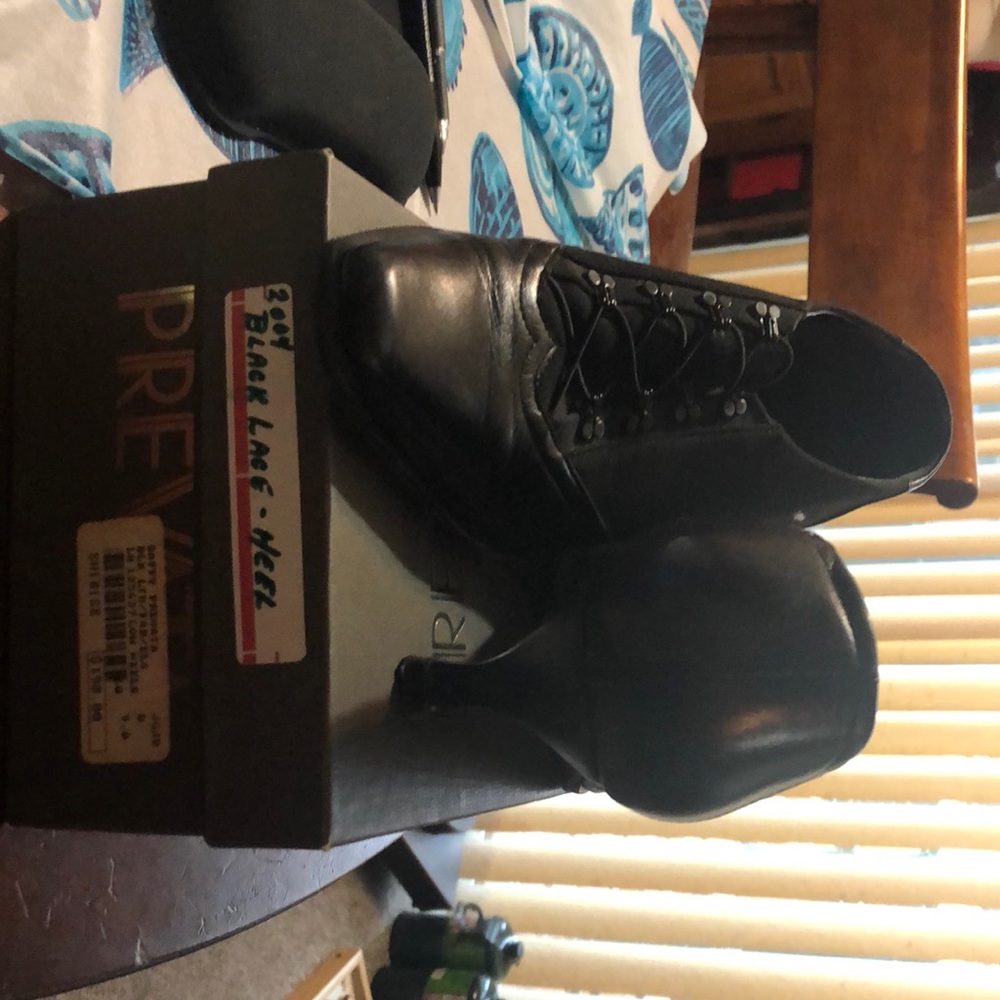 Black Daffy Prevata size 9